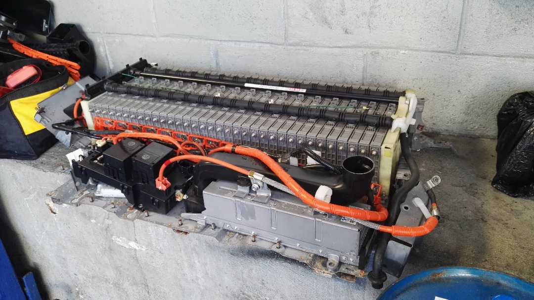 REPARACION Y MANTENIMIENTOS VEHICULOS HIBRIDOS