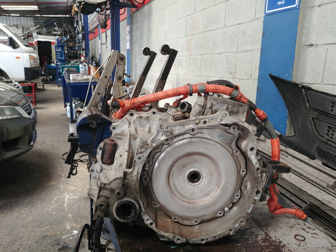 REPARACION Y MANTENIMIENTOS VEHICULOS HIBRIDOS