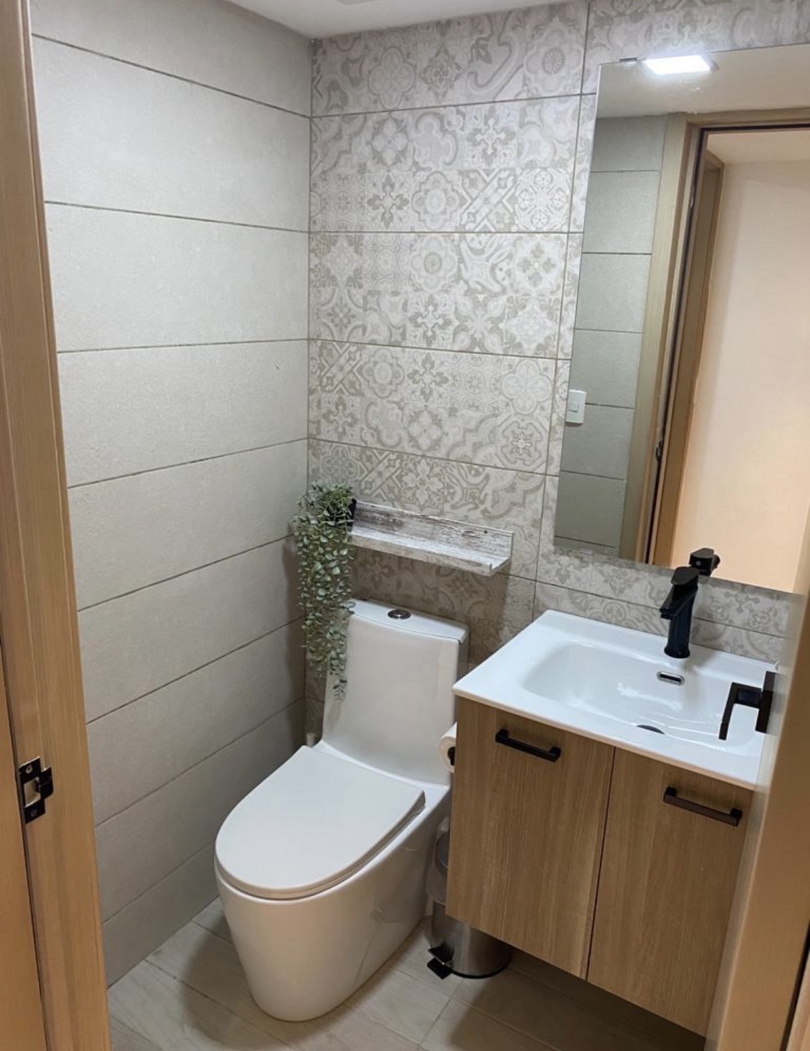 ALQUILO APARTAMENTO AMUEBLADO FULL EN