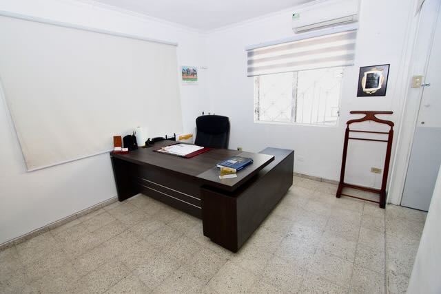 VENDO CASA EN GASCUE USO COMERCIAL
