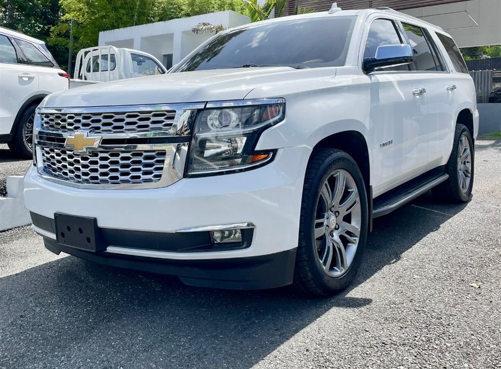 Chevrolet Tahoe White, Full Y Disponible Pa Ti En El Dealer!!!