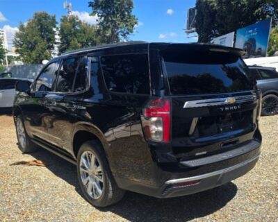 carros.charlies.dealer.chevrolet.tahoe_.highcountry.duramax.2023.us93000.negra_.4-2