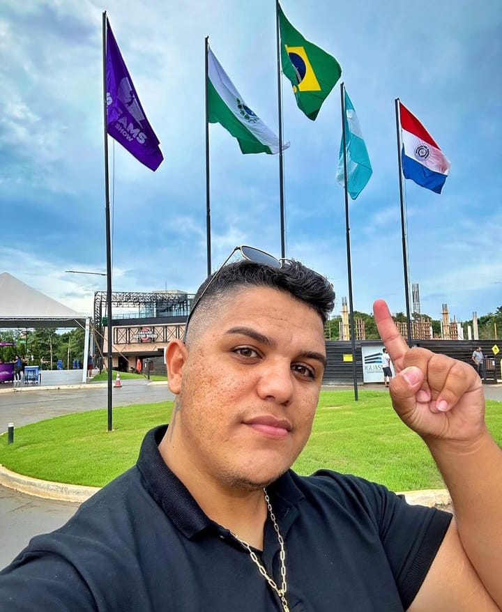 PORTÁTILES APPLE MACBOOK – TODOS LOS MODELOS DISPONIBLES (VENTA AL POR MAYOR Y AL POR MENOR)