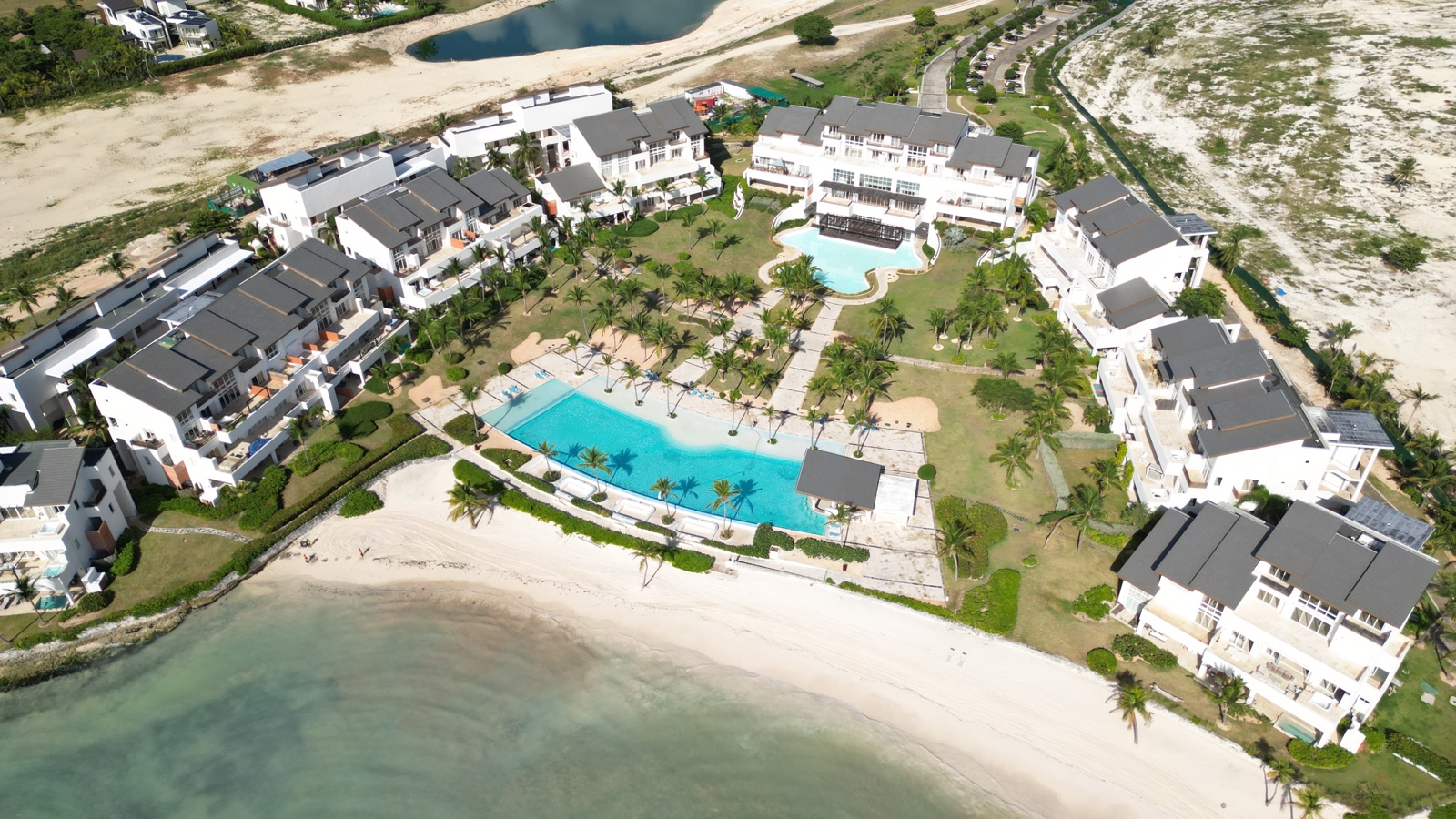 Compra Un Apartamento En La Playa, Cuando Viajes A Rd!