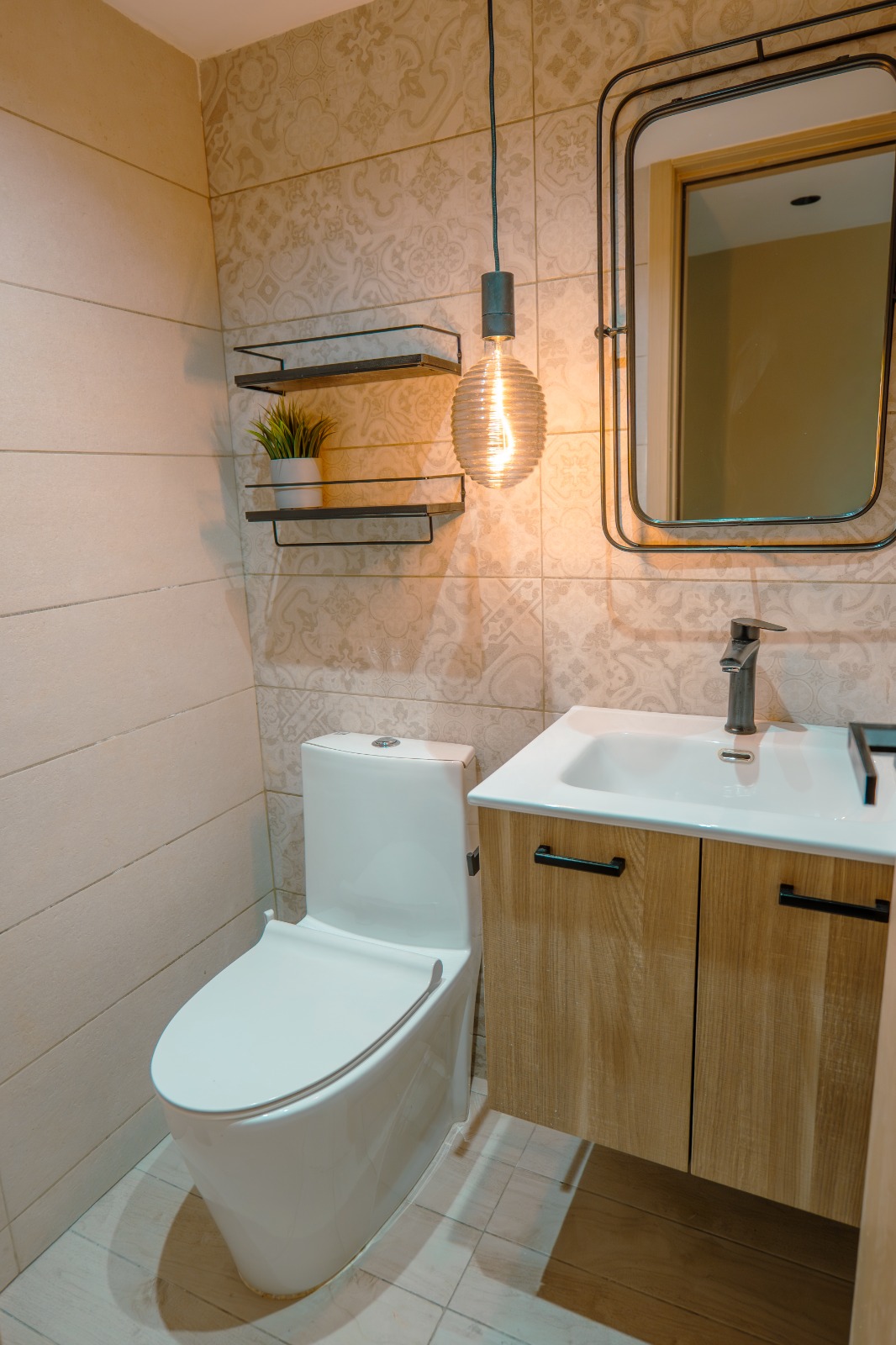 VENDO APARTAMNETO EN EVARISTO MORALES CON 72 MTS