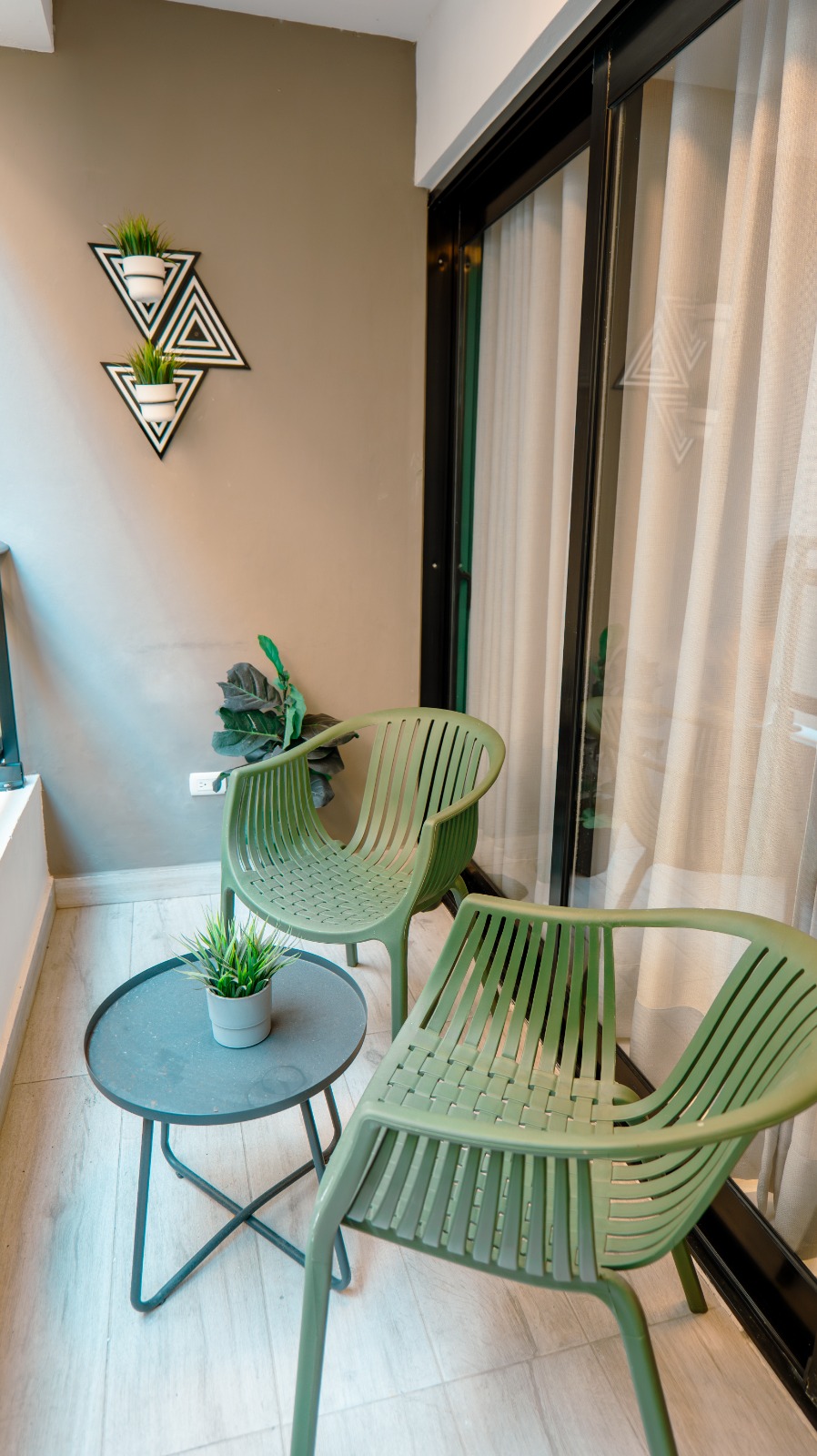 VENDO APARTAMNETO EN EVARISTO MORALES CON 72 MTS