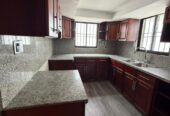VENDO CASA EN ARROYO HONDO 2 NIVELES