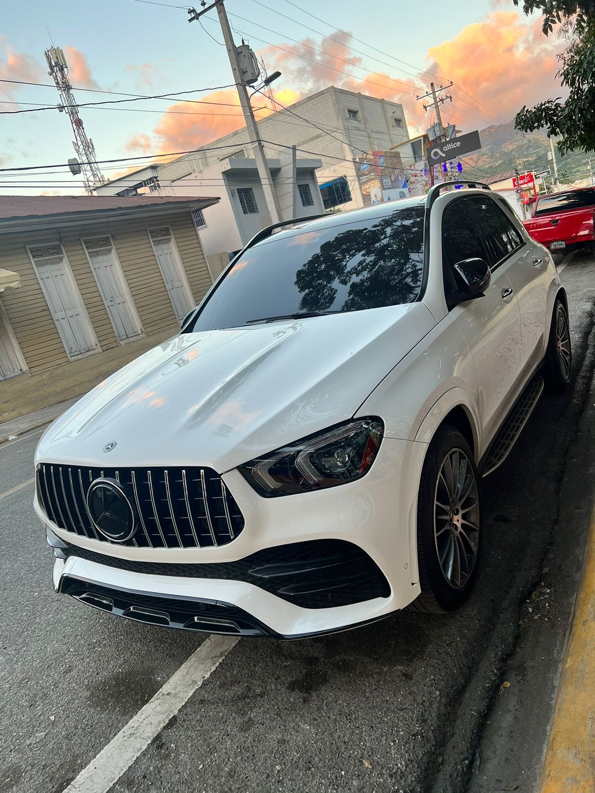 Mercedes, Ferrari O Lexus En Alquiler, Rentalo Ya Via Whsp!